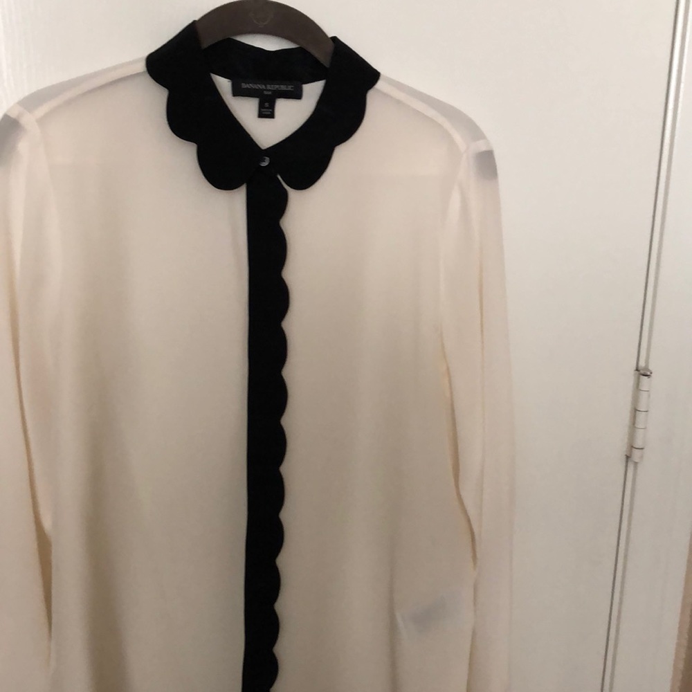 Sscalloped silk top